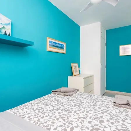 Home2Book Paradise Caletillas, Terrace & Pool 坎德拉里亚